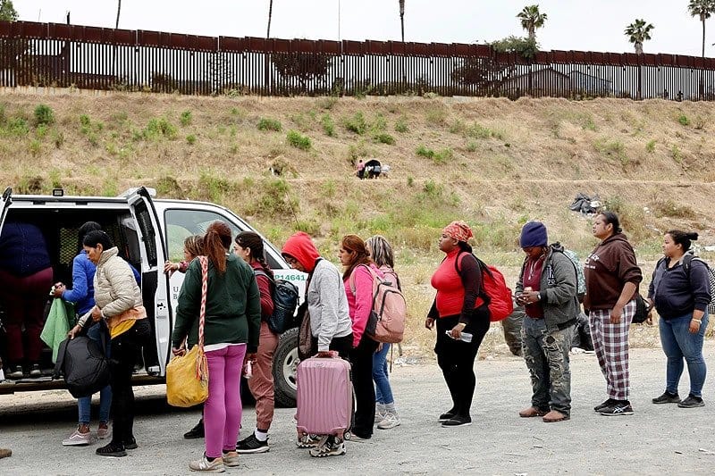 2,000 Asylum Seekers Dropped Off in San Diego County Amid Concerns Over Resource Strain