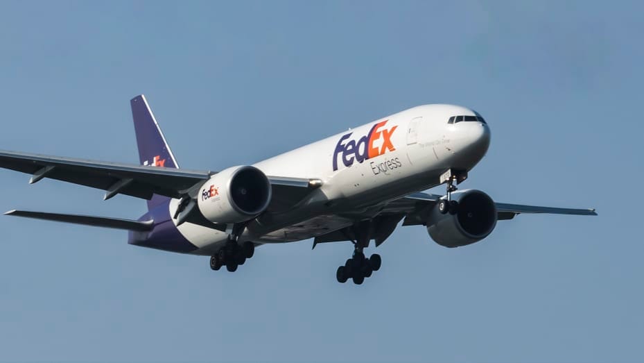FedEx Stock Dips 9% as Lowered Revenue Forecast Reflects Weaker Demand