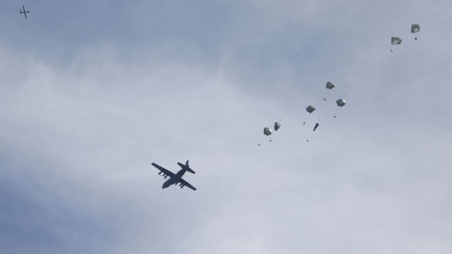 US Military Airdrops Aid to Population of Gaza